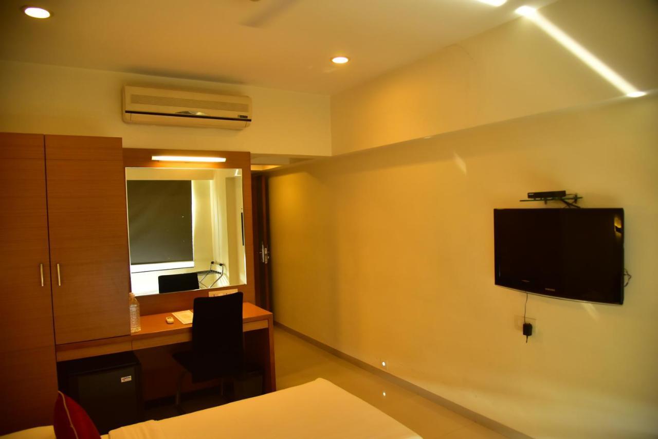 Hi 5 Hotel & Experience Nashik Ngoại thất bức ảnh
