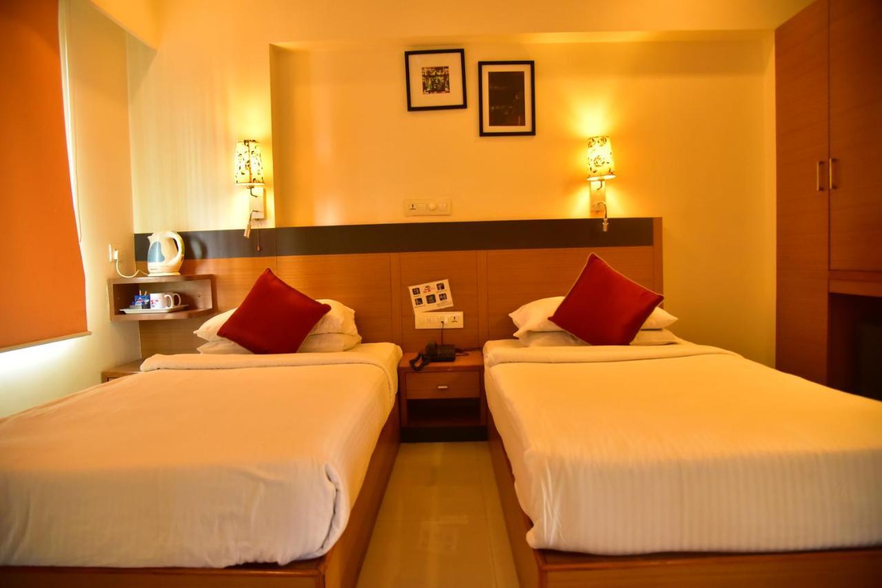 Hi 5 Hotel & Experience Nashik Ngoại thất bức ảnh