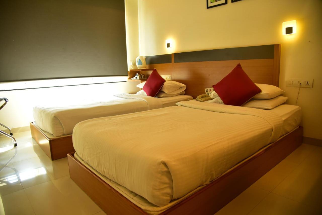 Hi 5 Hotel & Experience Nashik Ngoại thất bức ảnh