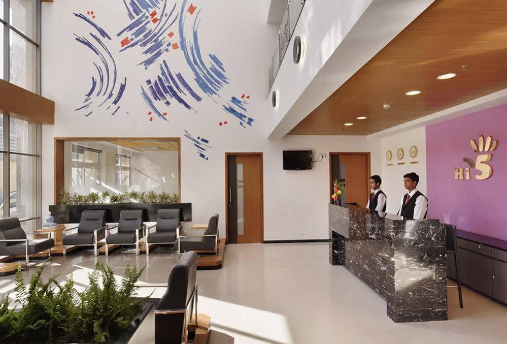Hi 5 Hotel & Experience Nashik Ngoại thất bức ảnh