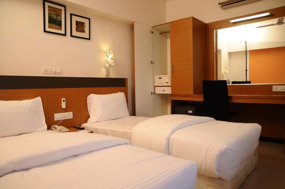 Hi 5 Hotel & Experience Nashik Ngoại thất bức ảnh
