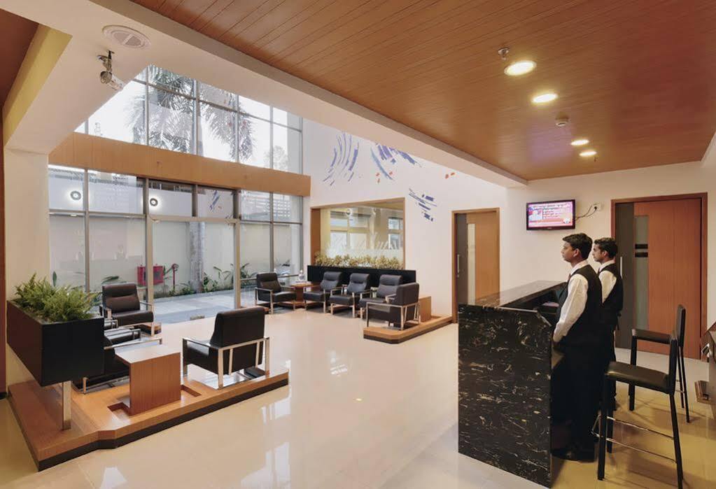 Hi 5 Hotel & Experience Nashik Ngoại thất bức ảnh
