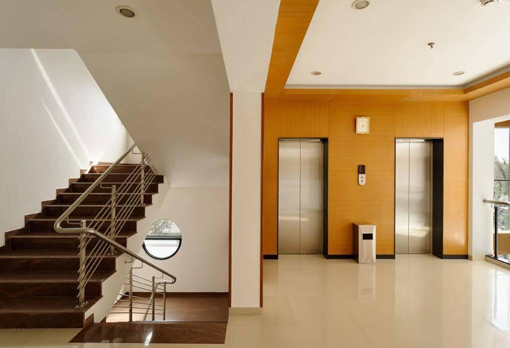 Hi 5 Hotel & Experience Nashik Ngoại thất bức ảnh