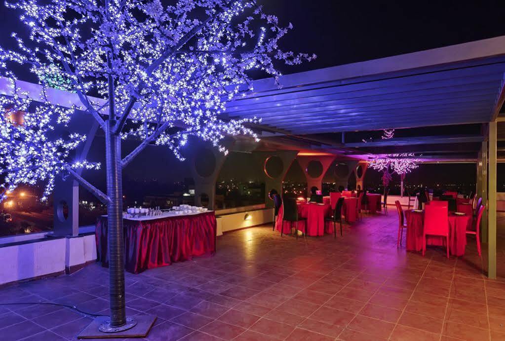 Hi 5 Hotel & Experience Nashik Ngoại thất bức ảnh