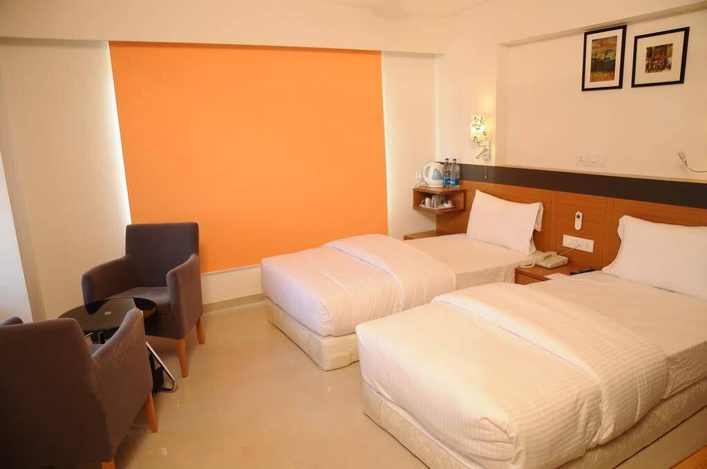 Hi 5 Hotel & Experience Nashik Ngoại thất bức ảnh